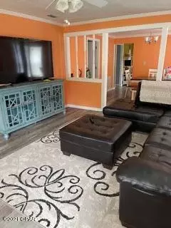 605 2nd St, Chipley, FL 32428 photo 8