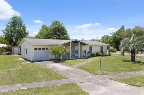 1809 Ulmer Ln, Chipley, FL 32428 photo 2