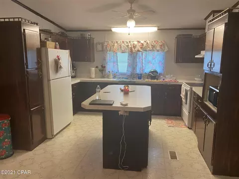 5380 7th St, Malone, FL 32445 photo 8