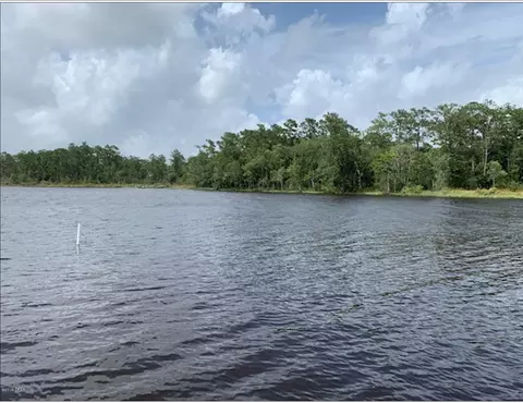 130 Lagrange Rd, Freeport, FL 32439 photo 8