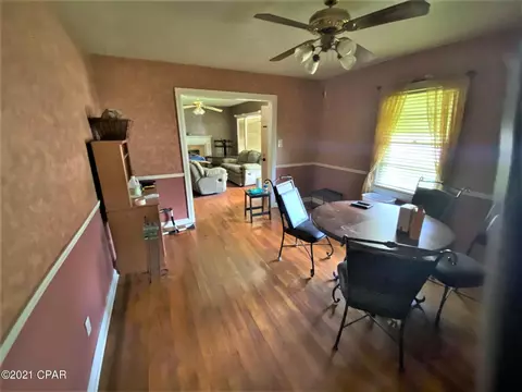 5453 10th St, Malone, FL 32445 photo 4