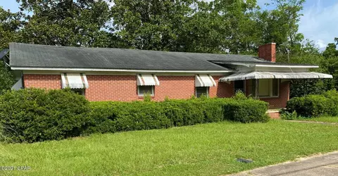 5453 10th St, Malone, FL 32445 photo 2