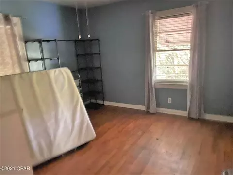 5453 10th St, Malone, FL 32445 photo 6