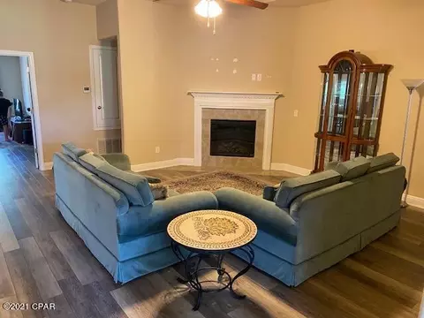 607 Terrier Trl, Crestview, FL 32536 photo 2