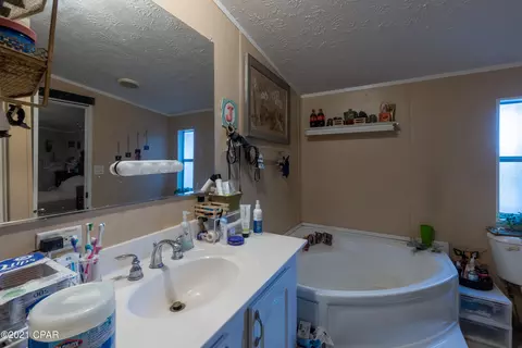 4904 Tiger Trl, Chipley, FL 32428 photo 23