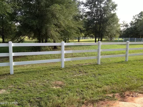 2961 Carter Cir, Chipley, FL 32428 photo 2