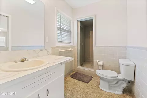 753 4th St, Chipley, FL 32428 photo 9