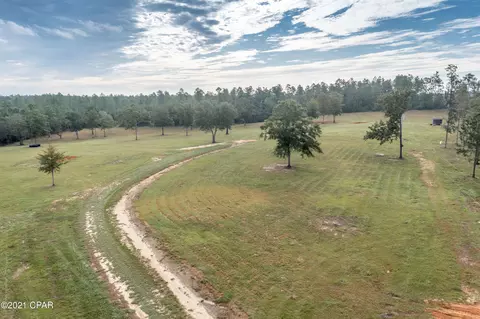2064 Laura Ln, Chipley, FL 32428 photo 8