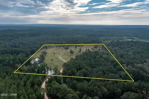 2064 Laura Ln, Chipley, FL 32428 photo 1