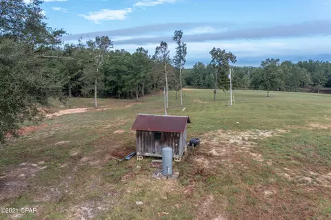 2064 Laura Ln, Chipley, FL 32428 photo 9