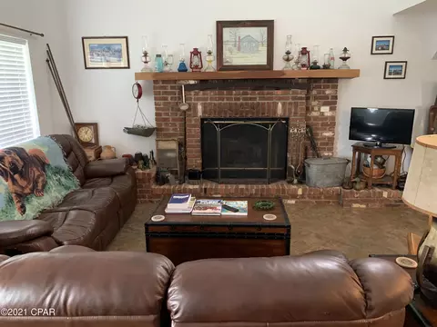 5041 Liberty Hill Rd, Bascom, FL 32423 photo 7