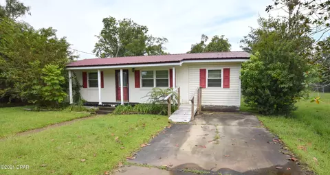 793 5th St, Chipley, FL 32428 photo 1