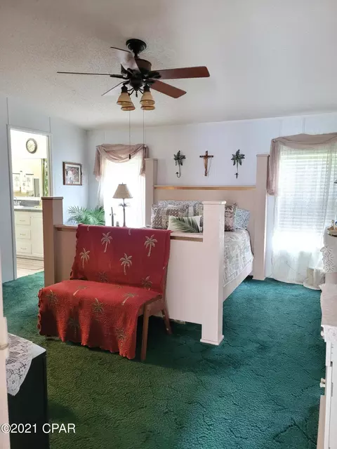 5296 Baxter Rd, Malone, FL 32445 photo 9