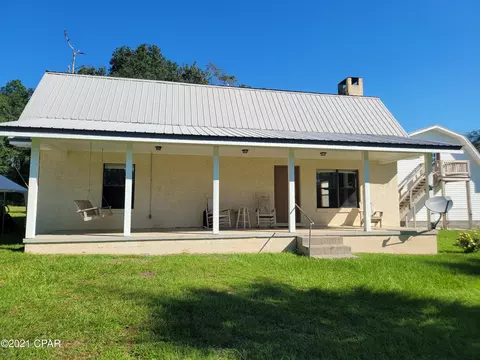 1059 Earlene Ln, Chipley, FL 32428 photo 4
