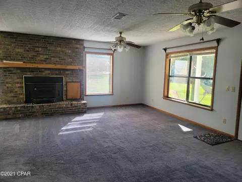 1059 Earlene Ln, Chipley, FL 32428 photo 10