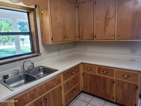 1059 Earlene Ln, Chipley, FL 32428 photo 8