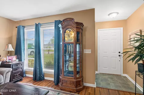 900 E Pine Forest Dr, Lynn Haven, FL 32444 photo 3