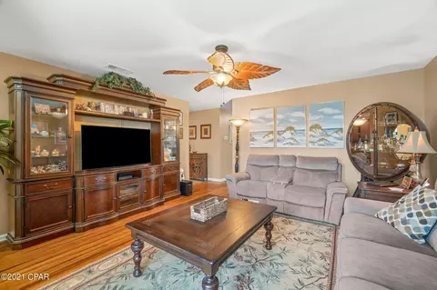900 E Pine Forest Dr, Lynn Haven, FL 32444 photo 5