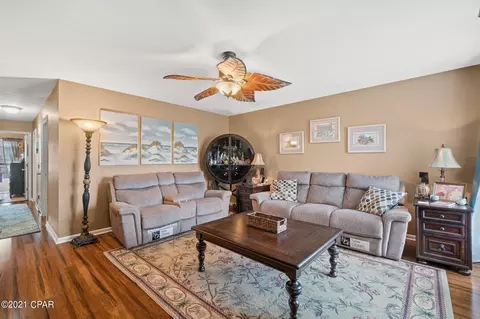 900 E Pine Forest Dr, Lynn Haven, FL 32444 photo 4