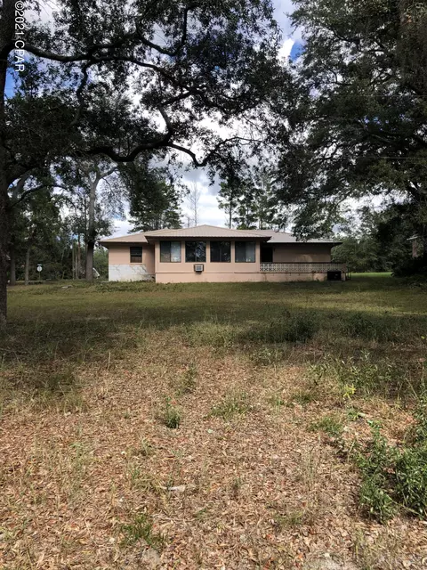2001 Ambassador Ct, Chipley, FL 32428 photo 2