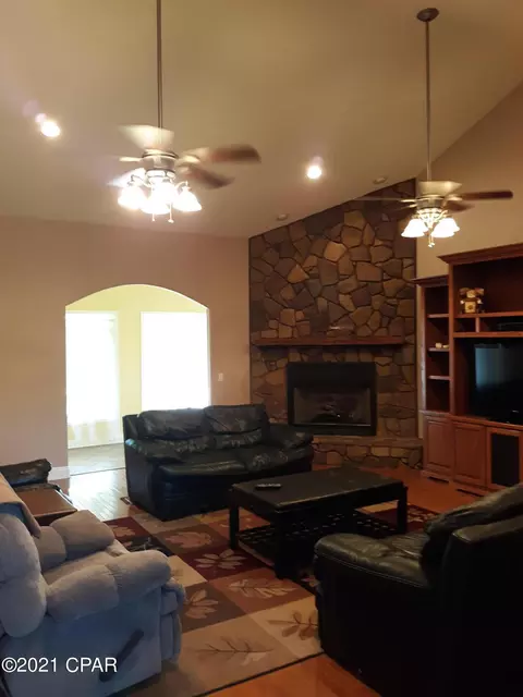 4882 Logan Loop, Malone, FL 32445 photo 12