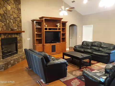 4882 Logan Loop, Malone, FL 32445 photo 10