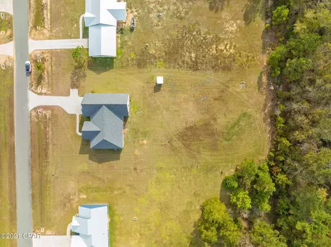 518 Lakepointe Dr, Chipley, FL 32428 photo 9