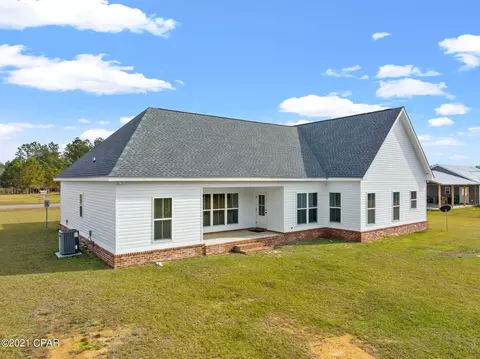 518 Lakepointe Dr, Chipley, FL 32428 photo 8