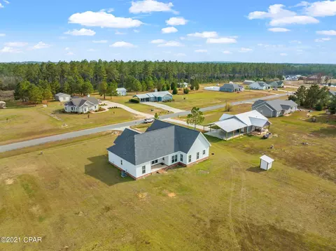 518 Lakepointe Dr, Chipley, FL 32428 photo 6