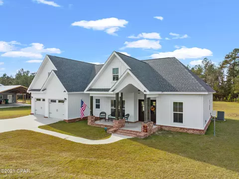 518 Lakepointe Dr, Chipley, FL 32428 photo 2