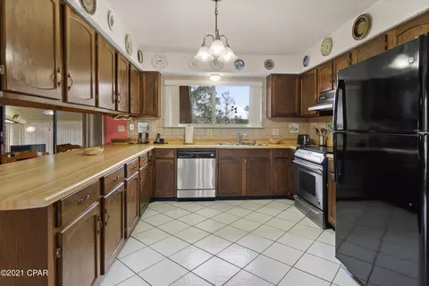 1840 Flagler Dr, Chipley, FL 32428 photo 5