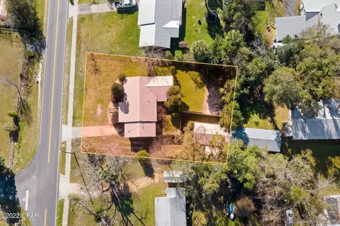 772 7th St, Chipley, FL 32428 photo 3