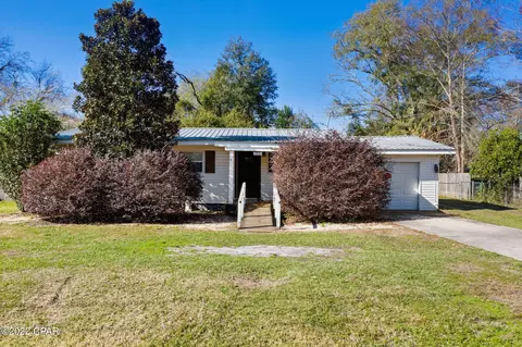 772 7th St, Chipley, FL 32428 photo 1
