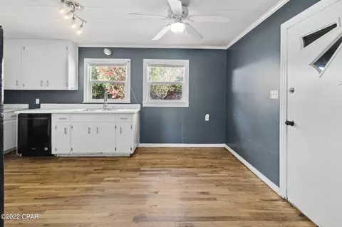 772 7th St, Chipley, FL 32428 photo 6