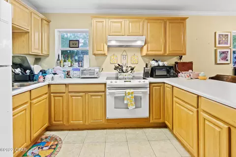 642 Grove St, Chipley, FL 32428 photo 6