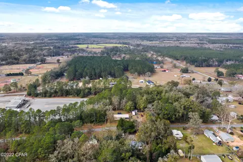 642 Grove St, Chipley, FL 32428 photo 17