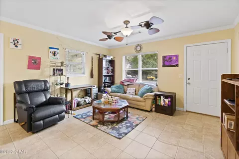 642 Grove St, Chipley, FL 32428 photo 3