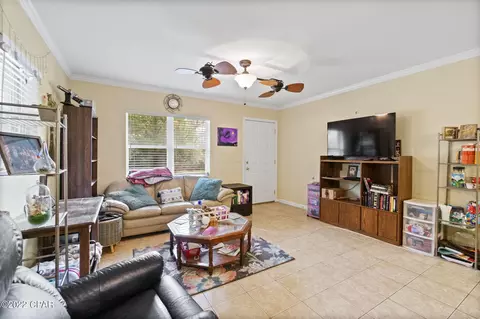 642 Grove St, Chipley, FL 32428 photo 4
