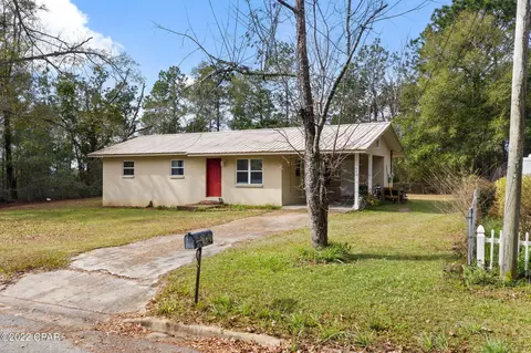 642 Grove St, Chipley, FL 32428 photo 1