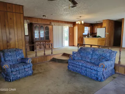 837 Maple St, Chipley, FL 32428 photo 3