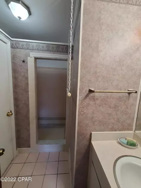 3977 Gables Blvd, Chipley, FL 32428 photo 3