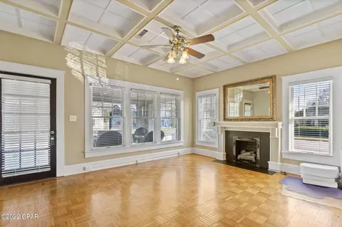 Living - 896 Main St, Chipley, FL 32428 photo 1 of 2