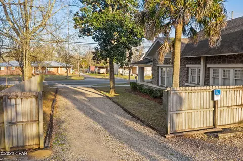 Exterior - 896 Main St, Chipley, FL 32428 photo 3 of 7