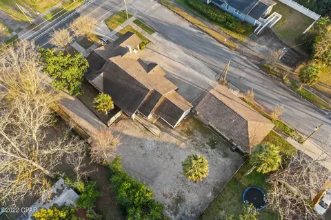 View/Area - 896 Main St, Chipley, FL 32428 photo 5 of 7