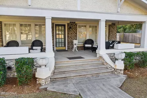 Exterior - 896 Main St, Chipley, FL 32428 photo 4 of 7