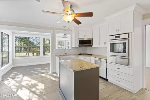 852 1st St, Chipley, FL 32428 photo 7