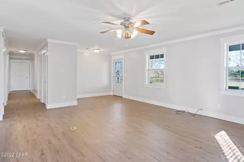 852 1st St, Chipley, FL 32428 photo 10