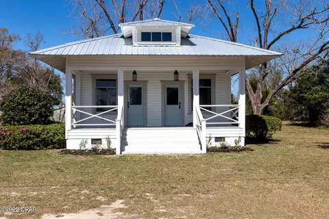 5142 8th Ave, Malone, FL 32445 photo 1