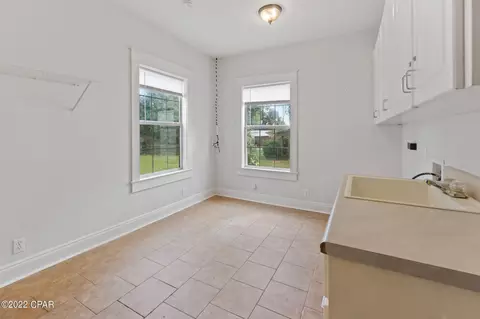 719 5th St, Chipley, FL 32428 photo 14