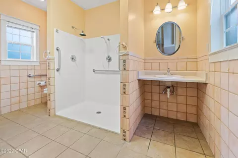 719 5th St, Chipley, FL 32428 photo 18